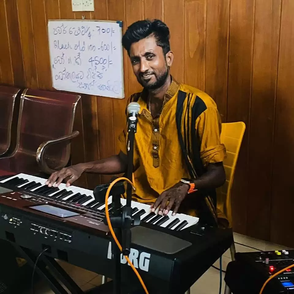 Beginning for correct exercise for keyboard