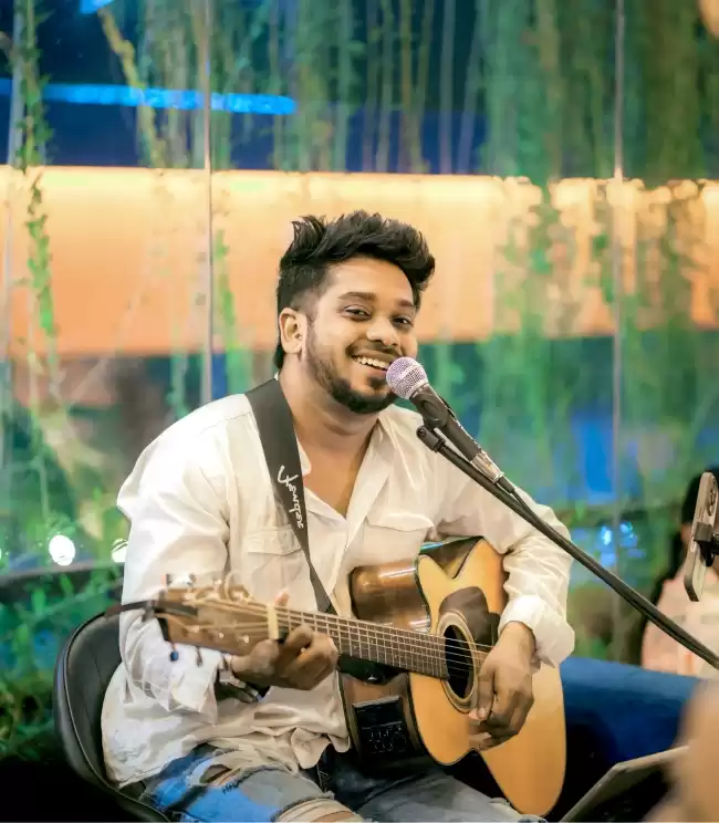ගිටාරය හරියට ඉගෙනගන්න Learn Guitar The Right Way With Expert Guidance!