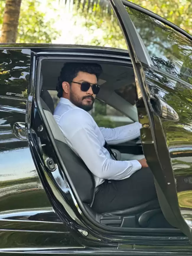 දගකාර පරම්පරාවේ හැඩකාර අපේ ඉතිහාසය පන්තිය