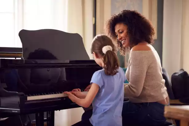 Piano, organ classes, home visit individual