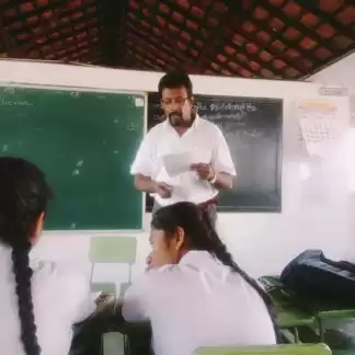 Spoken English Classes for schools Leavers